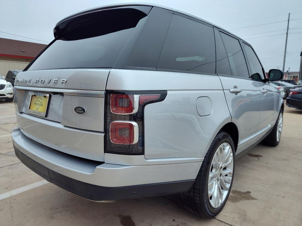 2019 Land Rover Range Rover Image 4