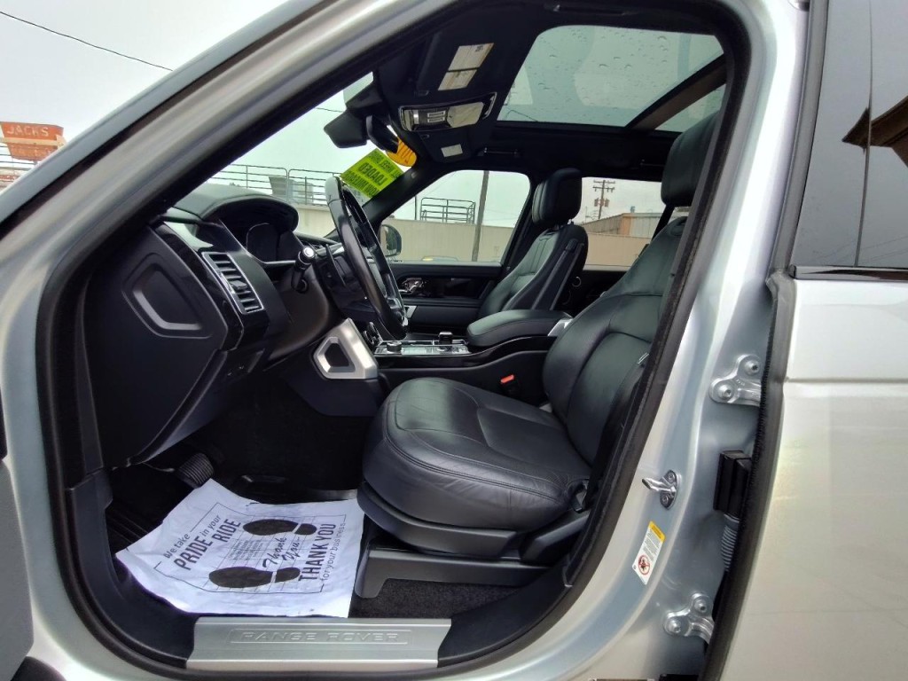 2019 Land Rover Range Rover Image 15