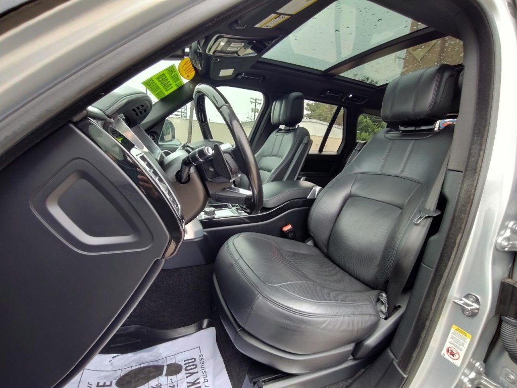 2019 Land Rover Range Rover Image 16