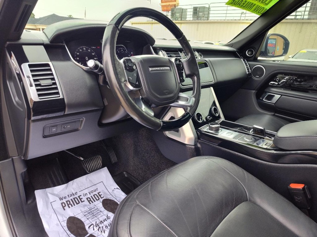 2019 Land Rover Range Rover Image 17