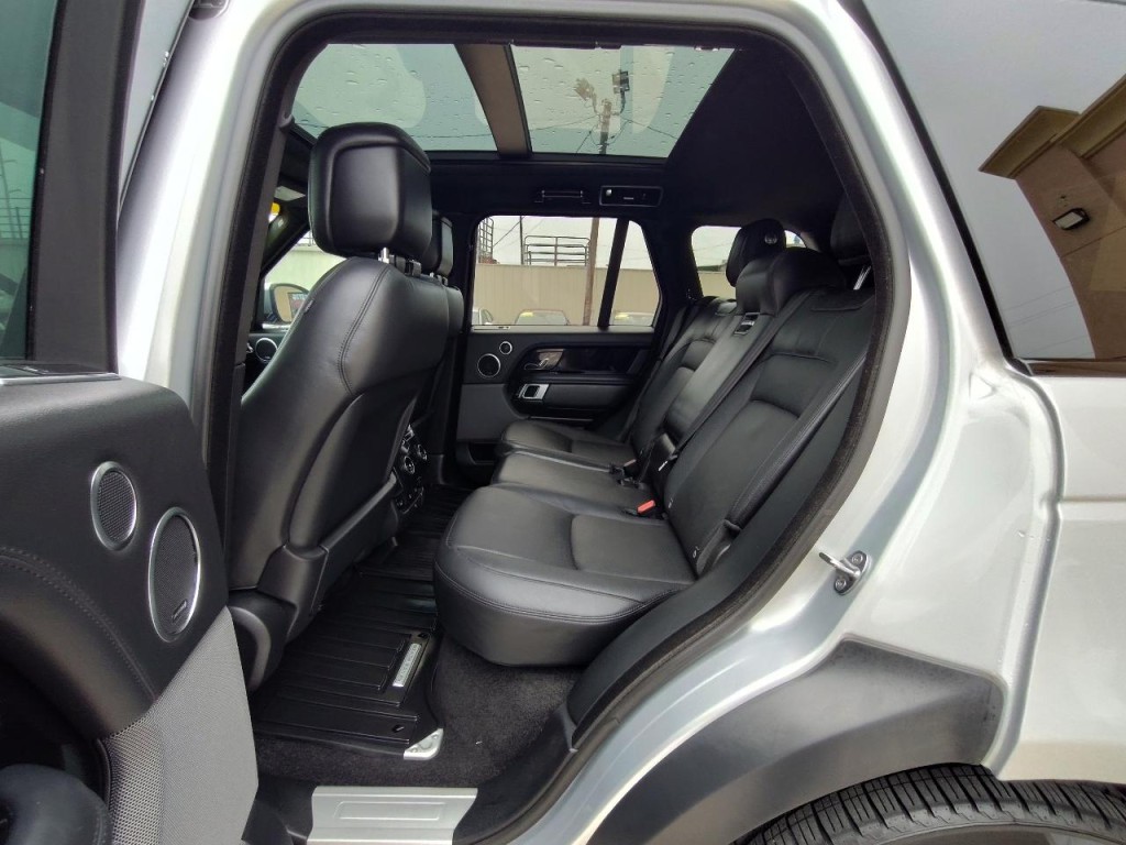 2019 Land Rover Range Rover Image 34