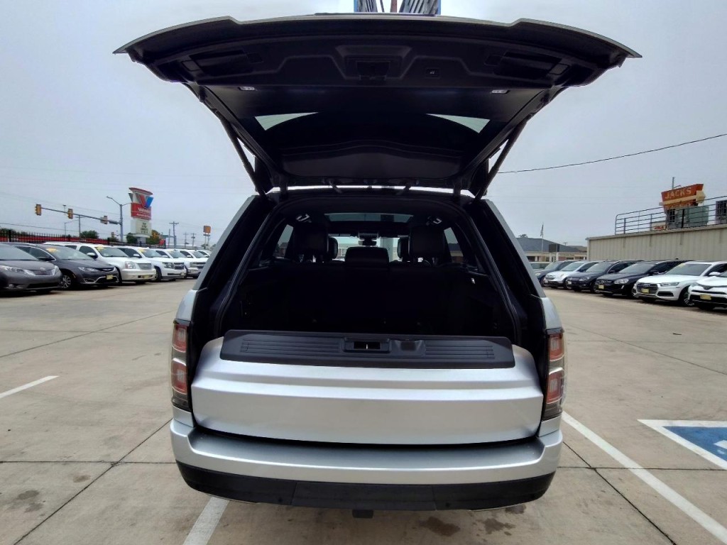 2019 Land Rover Range Rover Image 52