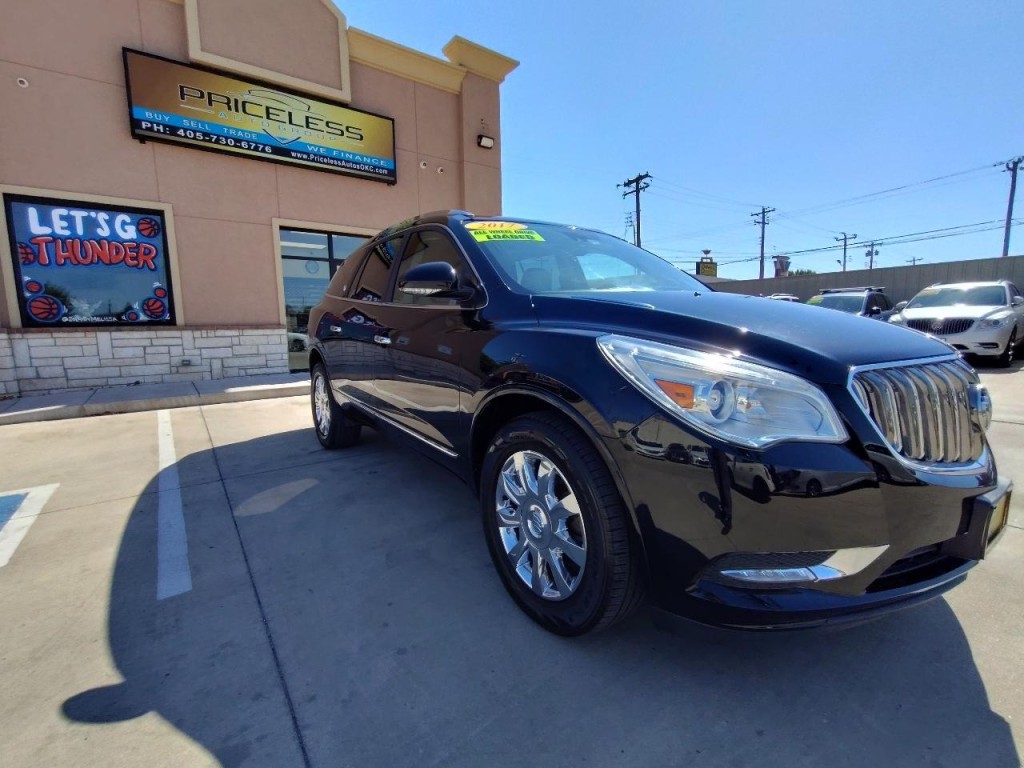 2017 Buick Enclave Image 2