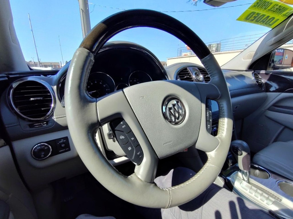 2017 Buick Enclave Image 21