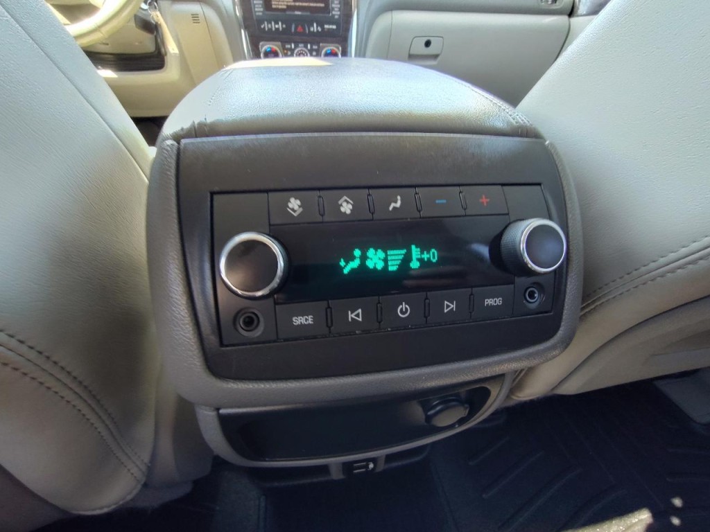 2017 Buick Enclave Image 40