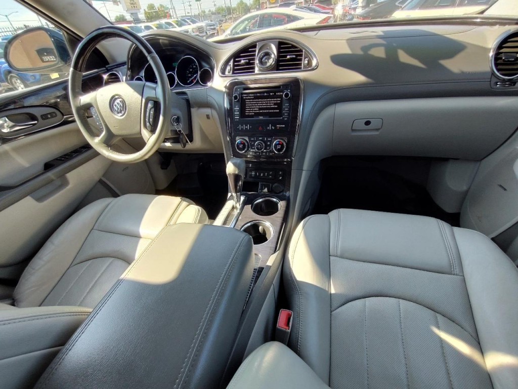 2017 Buick Enclave Image 44