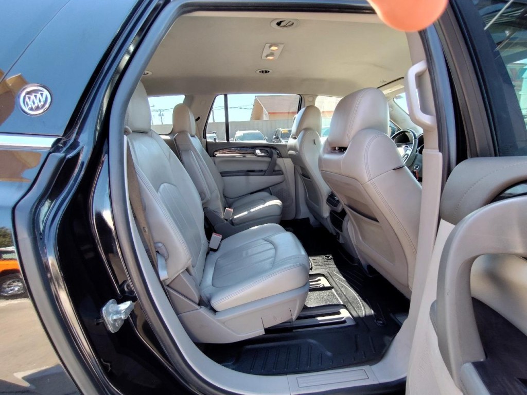 2017 Buick Enclave Image 47