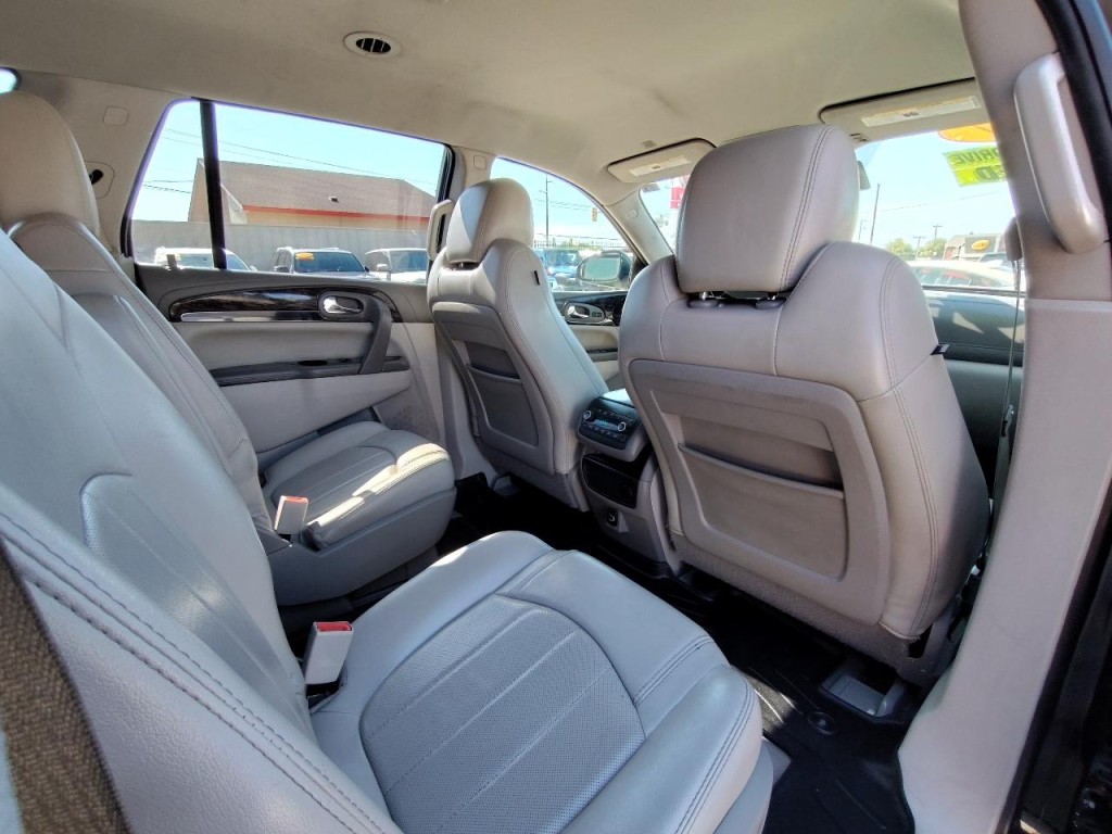 2017 Buick Enclave Image 49