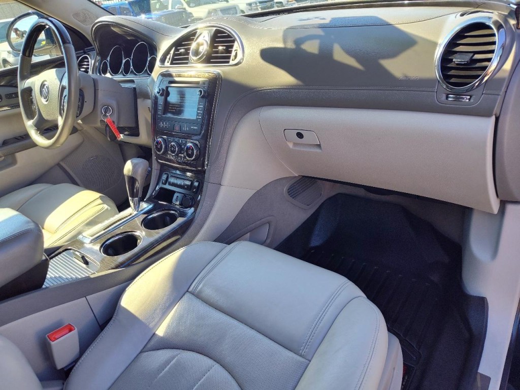 2017 Buick Enclave Image 52