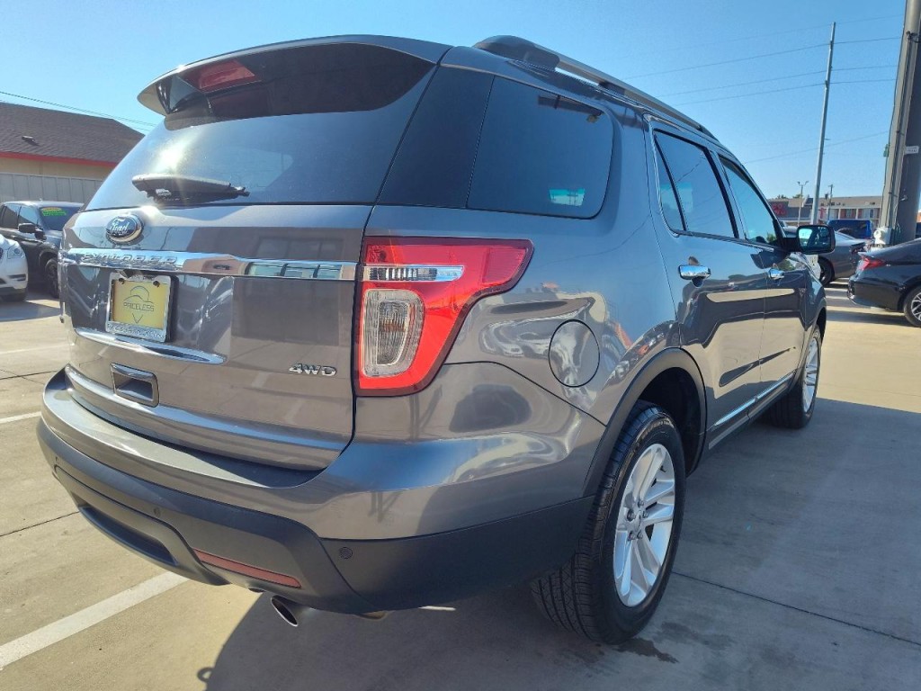 2013 Ford Explorer Image 5
