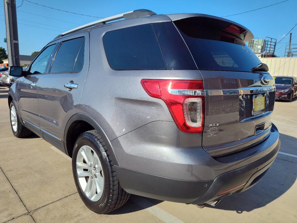 2013 Ford Explorer Image 7