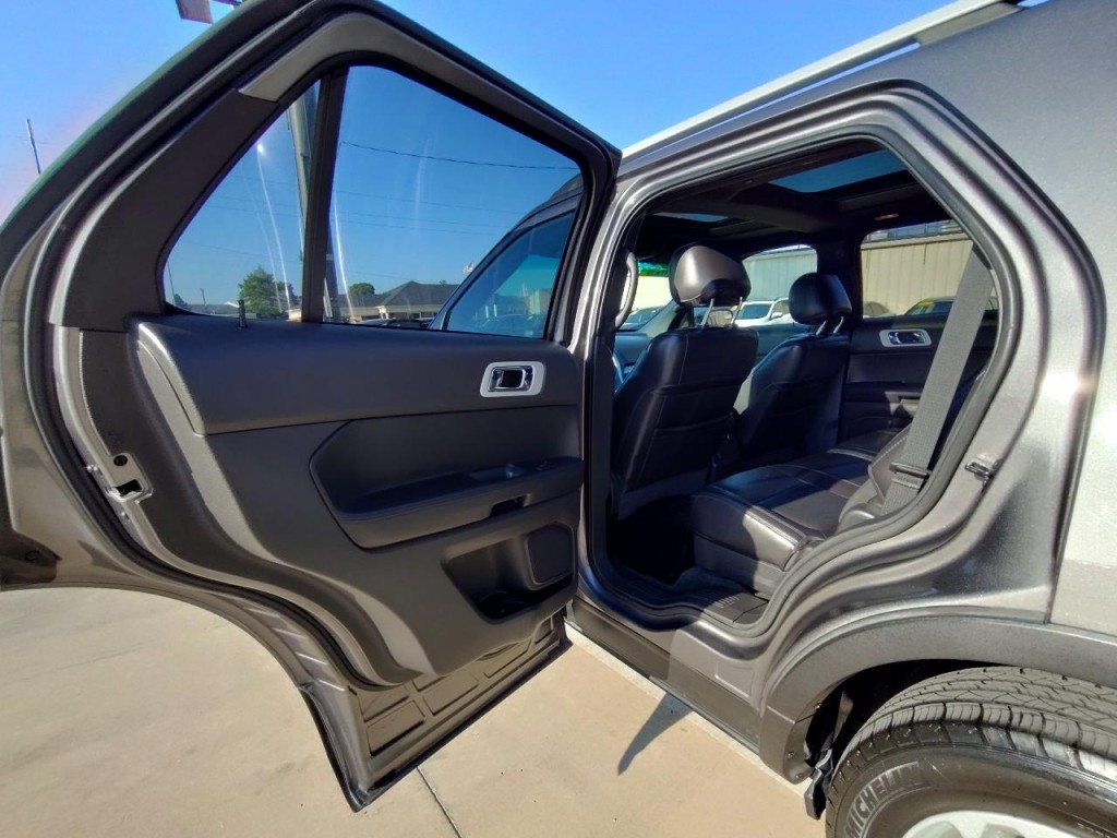 2013 Ford Explorer Image 32