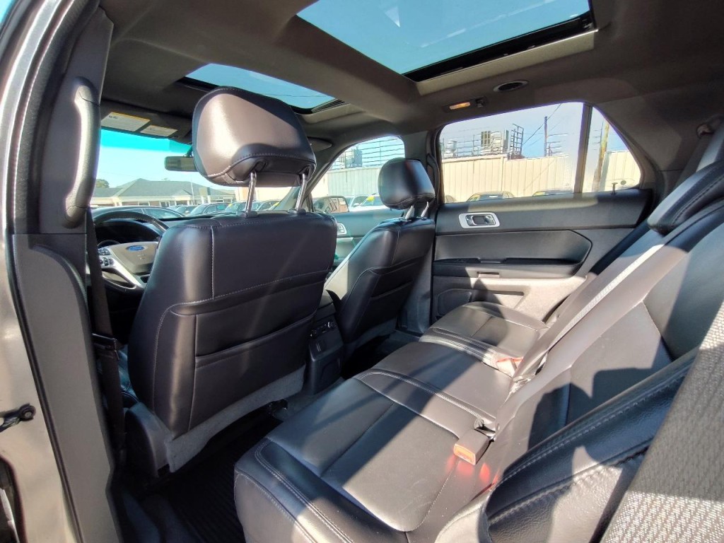 2013 Ford Explorer Image 35