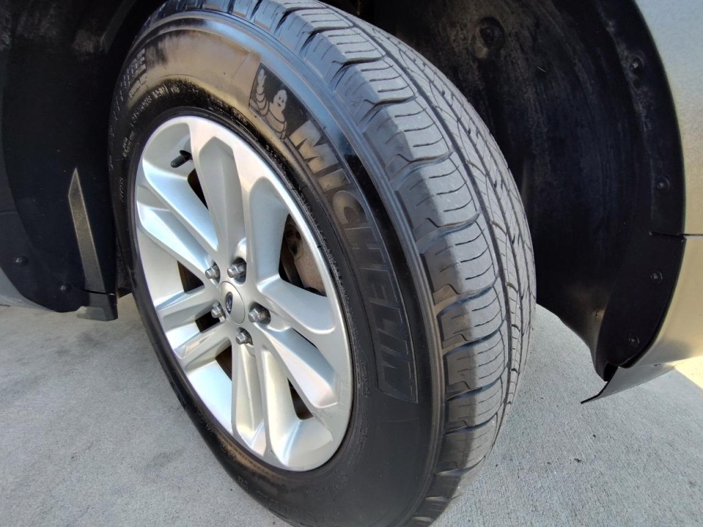 2013 Ford Explorer Image 54