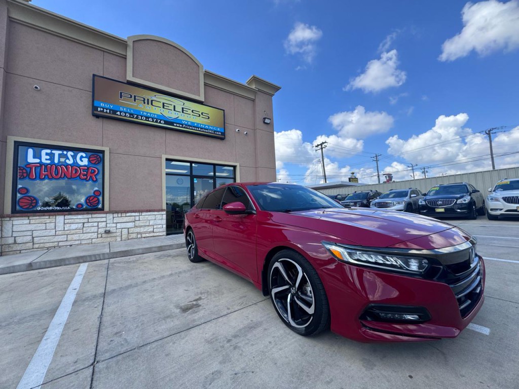 2018 Honda Accord Image 2