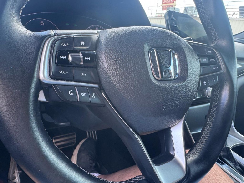 2018 Honda Accord Image 24