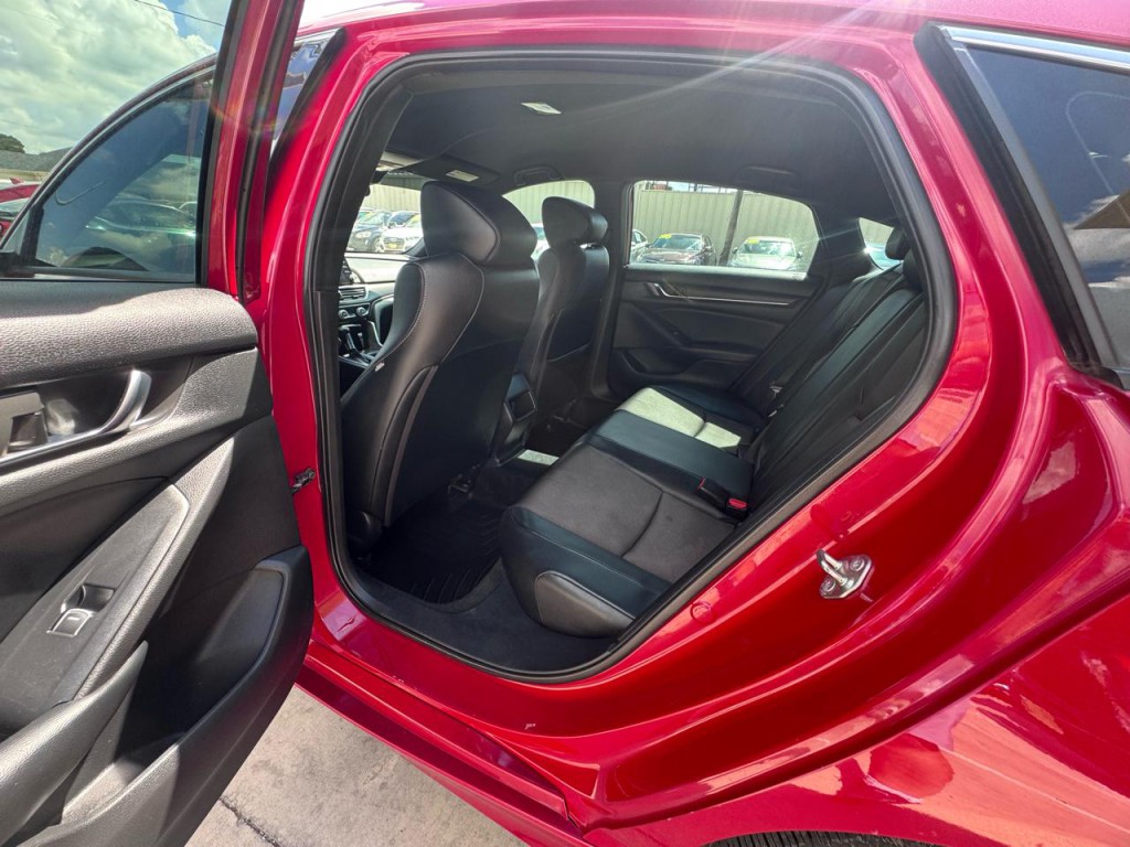 2018 Honda Accord Image 37