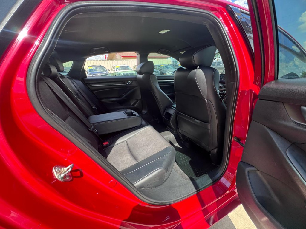 2018 Honda Accord Image 43