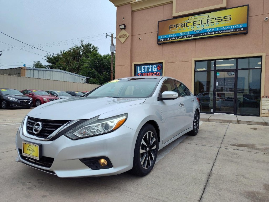 2018 Nissan Altima Image 8