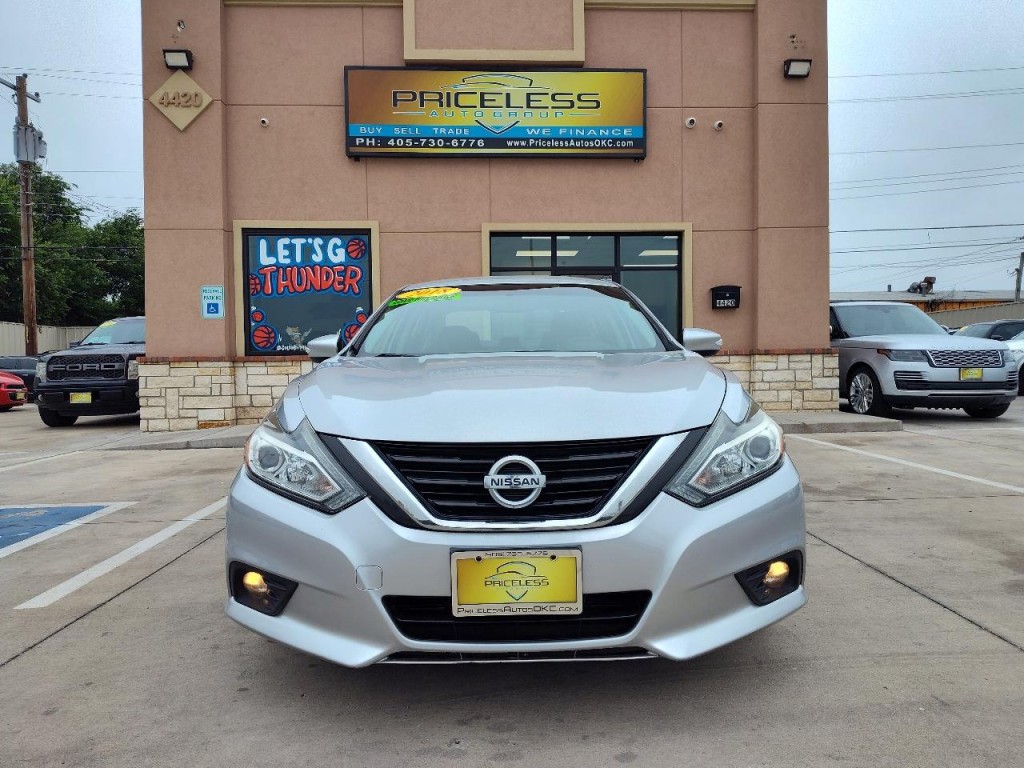 2018 Nissan Altima Image 9