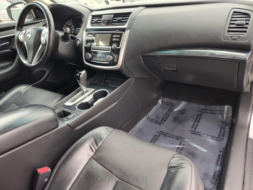2018 Nissan Altima Image 43
