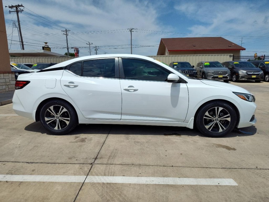 2021 Nissan Sentra Image 3