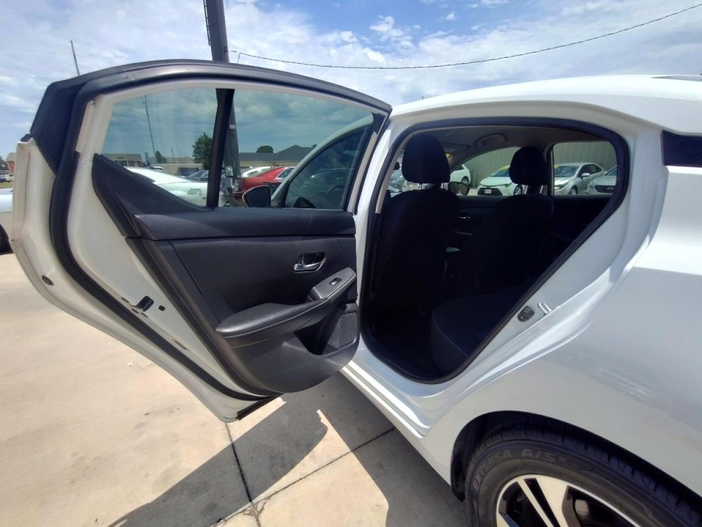 2021 Nissan Sentra Image 28