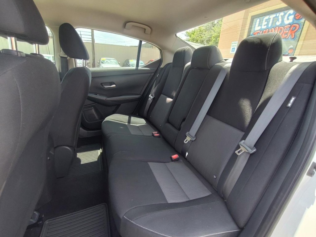 2021 Nissan Sentra Image 30