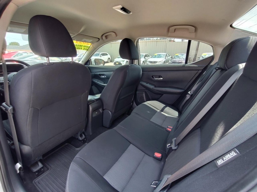 2021 Nissan Sentra Image 31