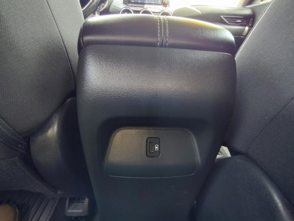 2021 Nissan Sentra Image 32