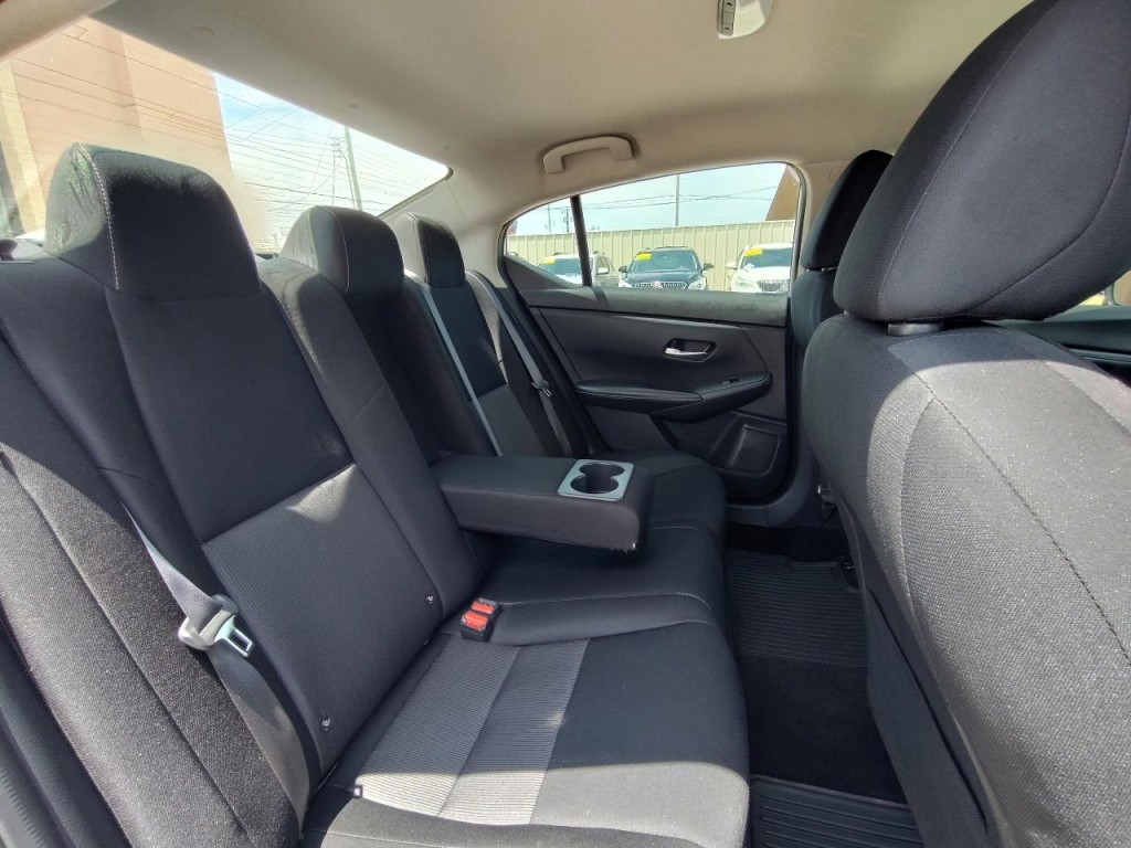2021 Nissan Sentra Image 38