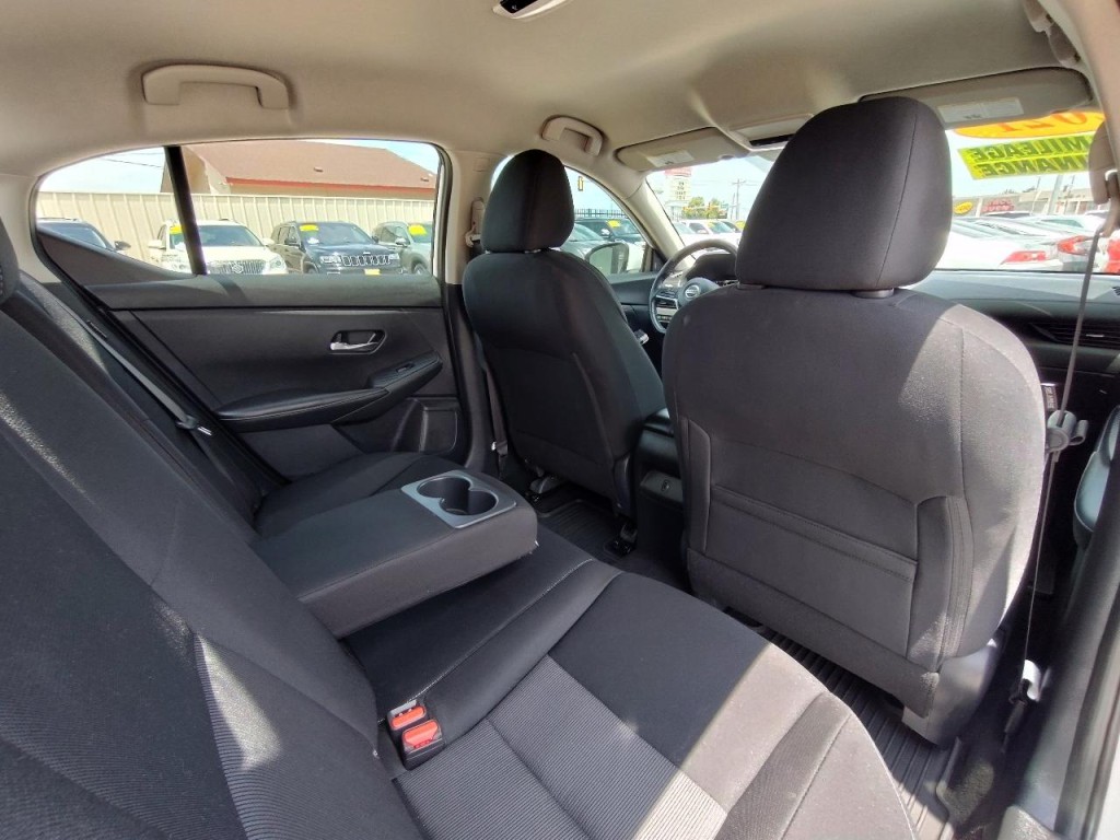 2021 Nissan Sentra Image 39