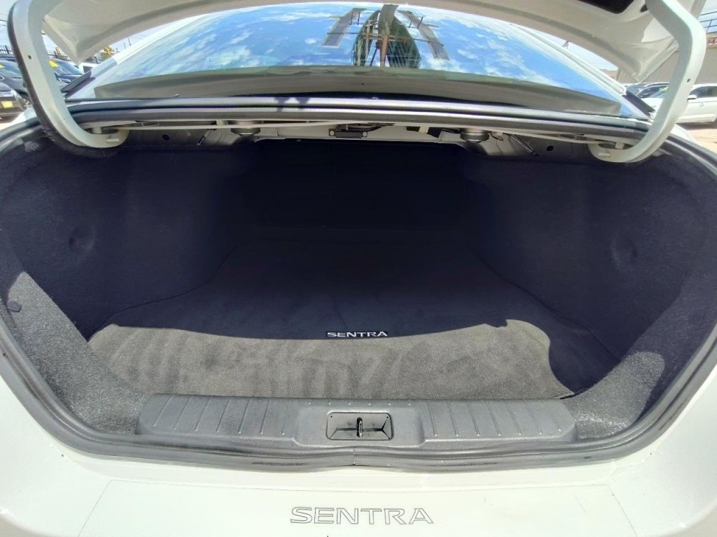 2021 Nissan Sentra Image 45