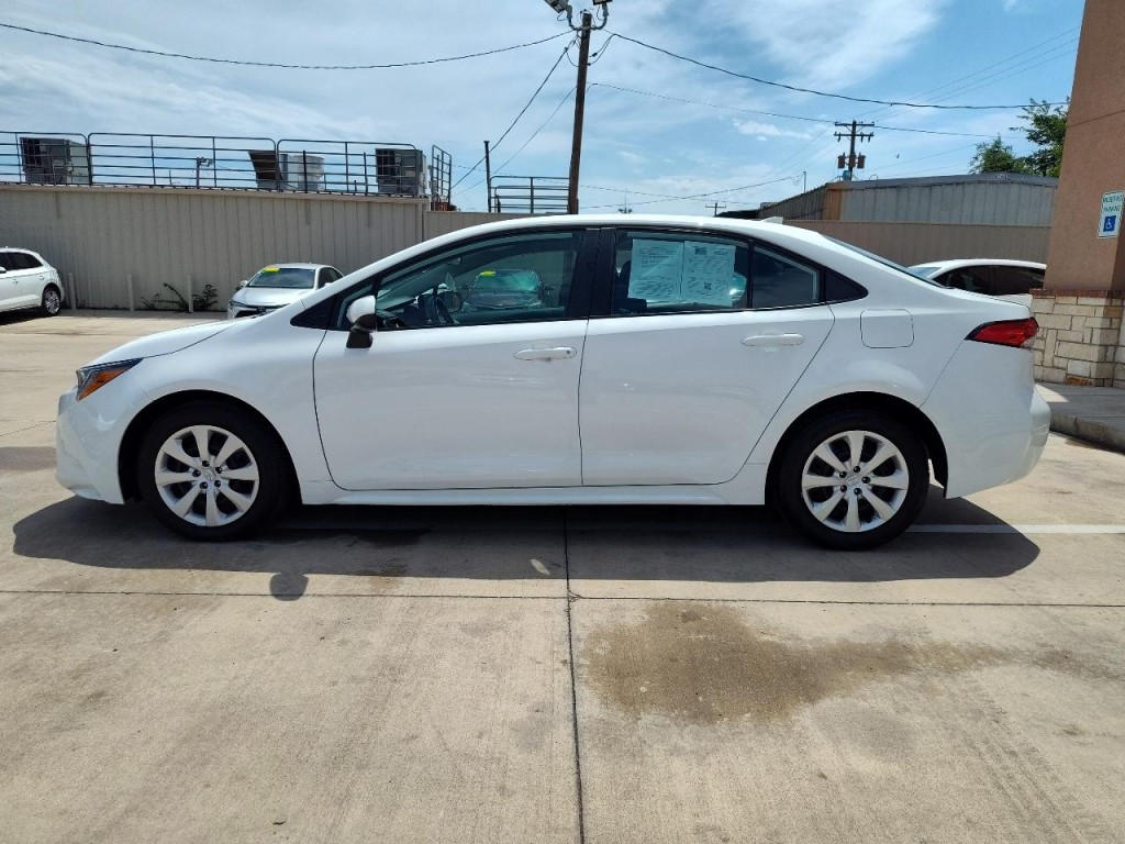 2025 Toyota Corolla Image 7