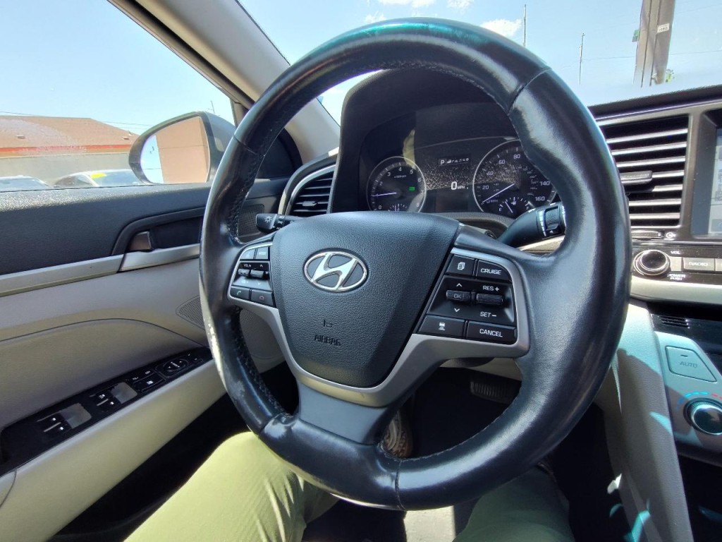 2018 Hyundai Elantra Image 19