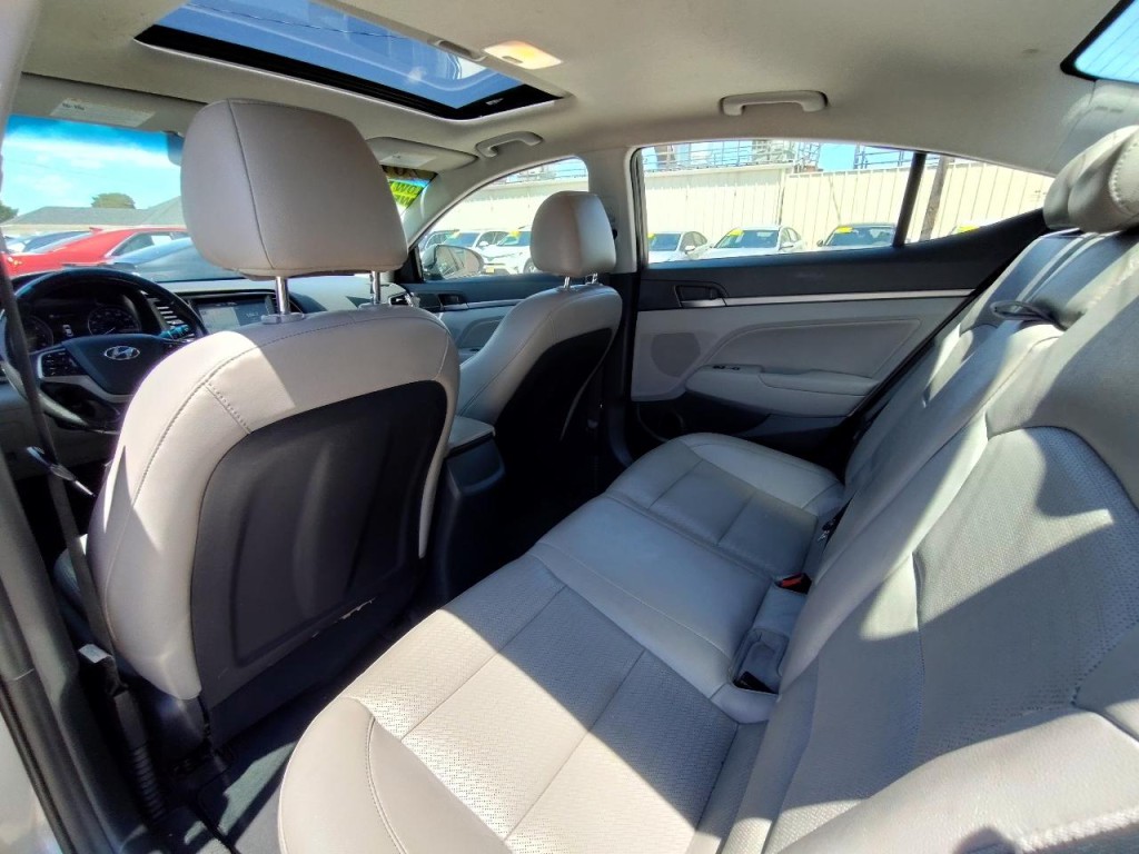 2018 Hyundai Elantra Image 36