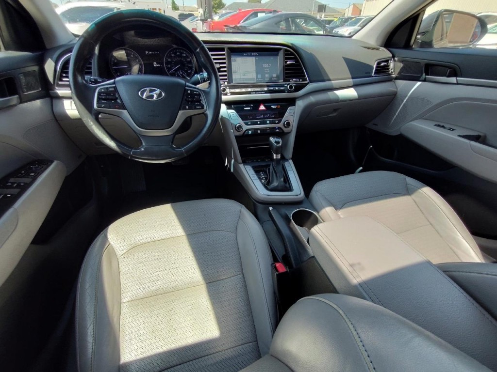 2018 Hyundai Elantra Image 38