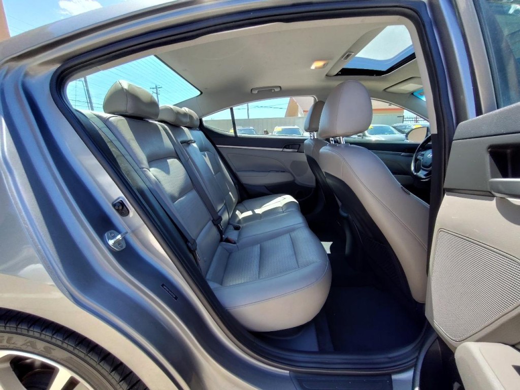 2018 Hyundai Elantra Image 42