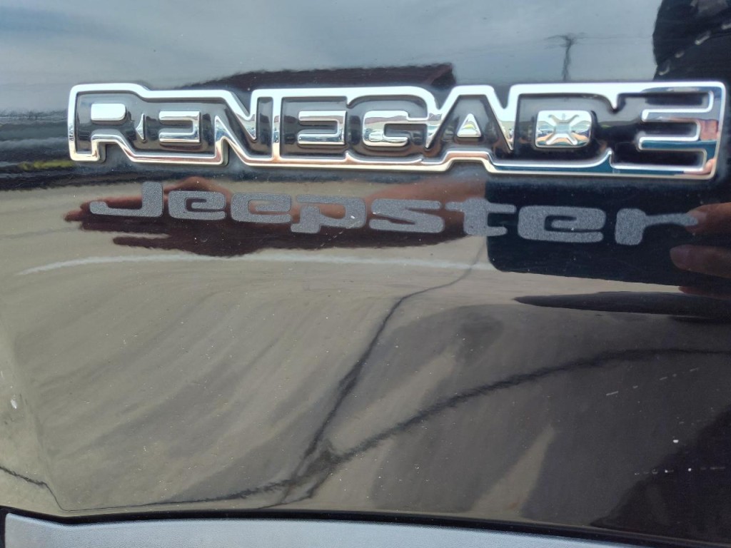 2021 Jeep Renegade Image 13