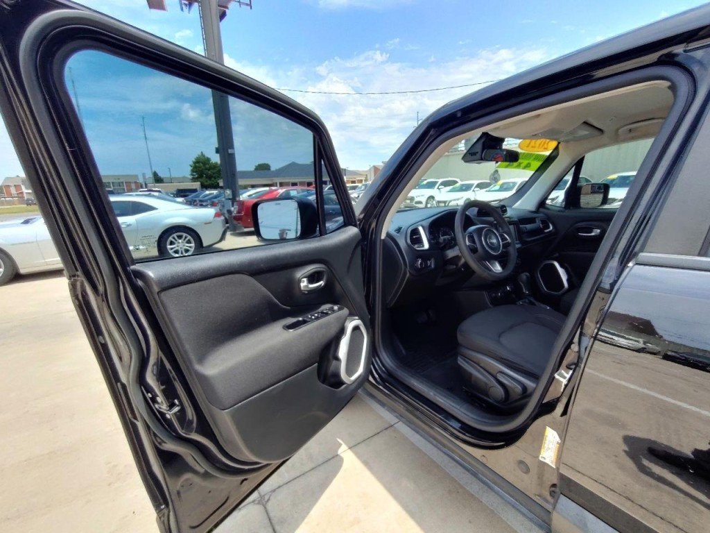 2021 Jeep Renegade Image 14