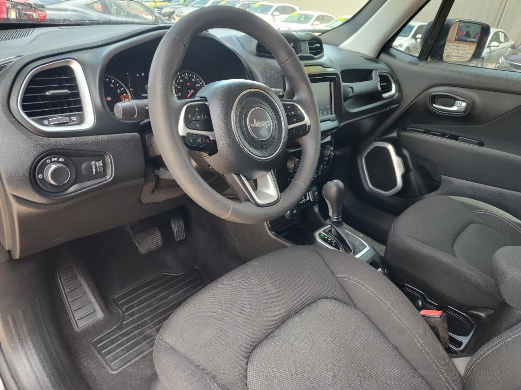 2021 Jeep Renegade Image 17