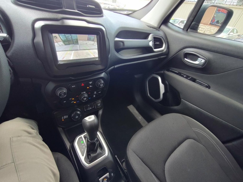 2021 Jeep Renegade Image 20
