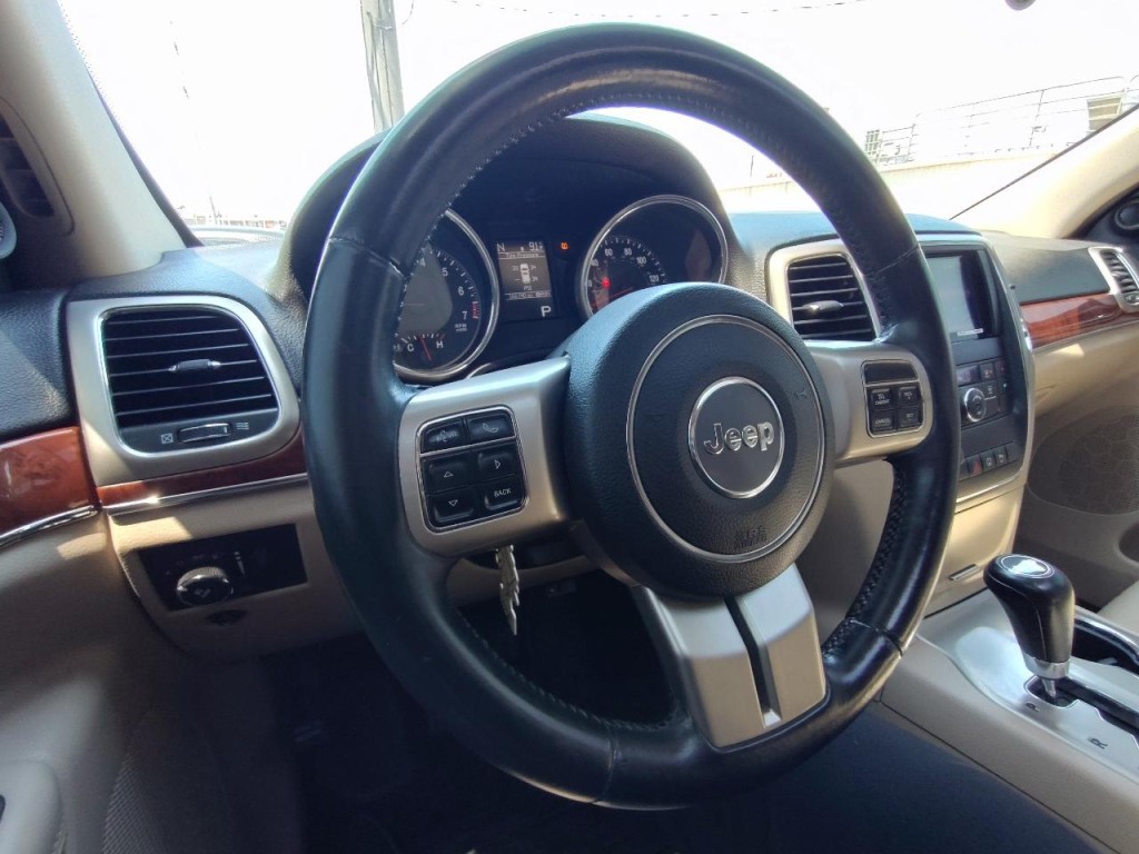 2013 Jeep Grand Cherokee Image 18