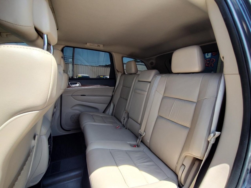 2013 Jeep Grand Cherokee Image 30