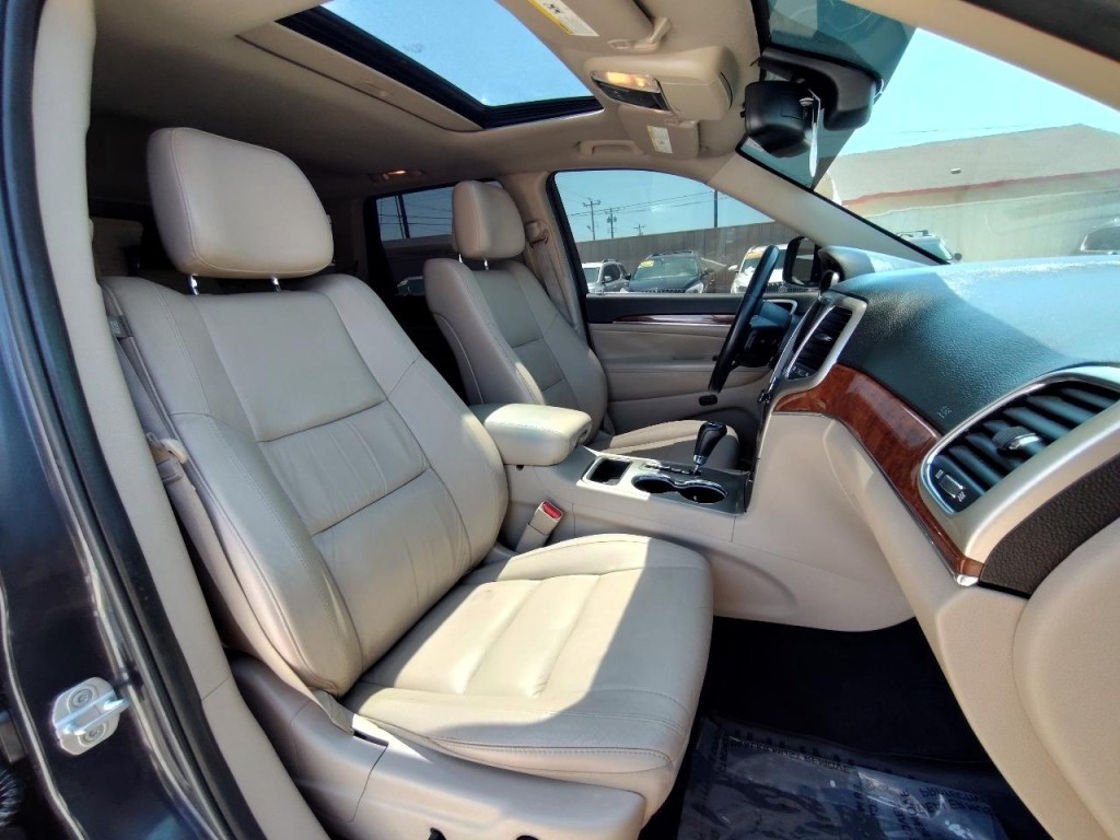 2013 Jeep Grand Cherokee Image 42