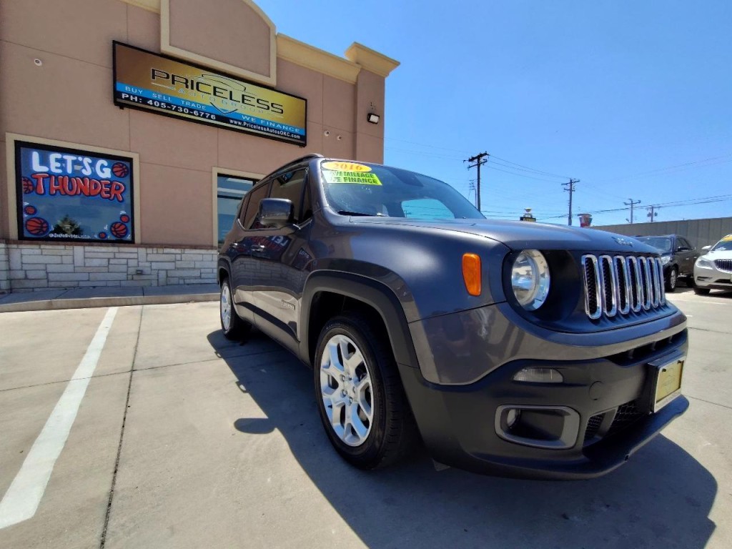 2016 Jeep Renegade Image 2