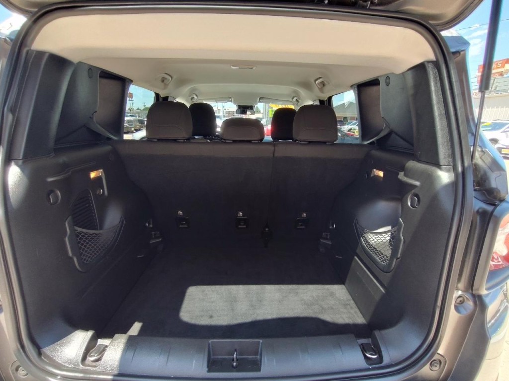2016 Jeep Renegade Image 48
