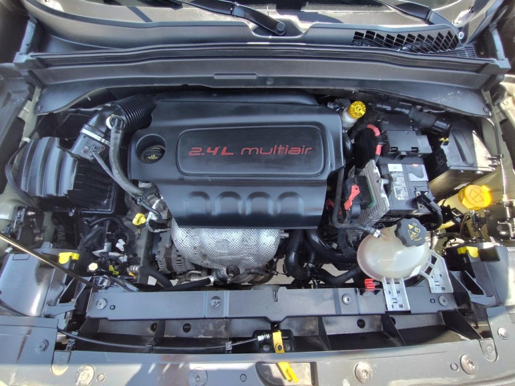 2016 Jeep Renegade Image 51