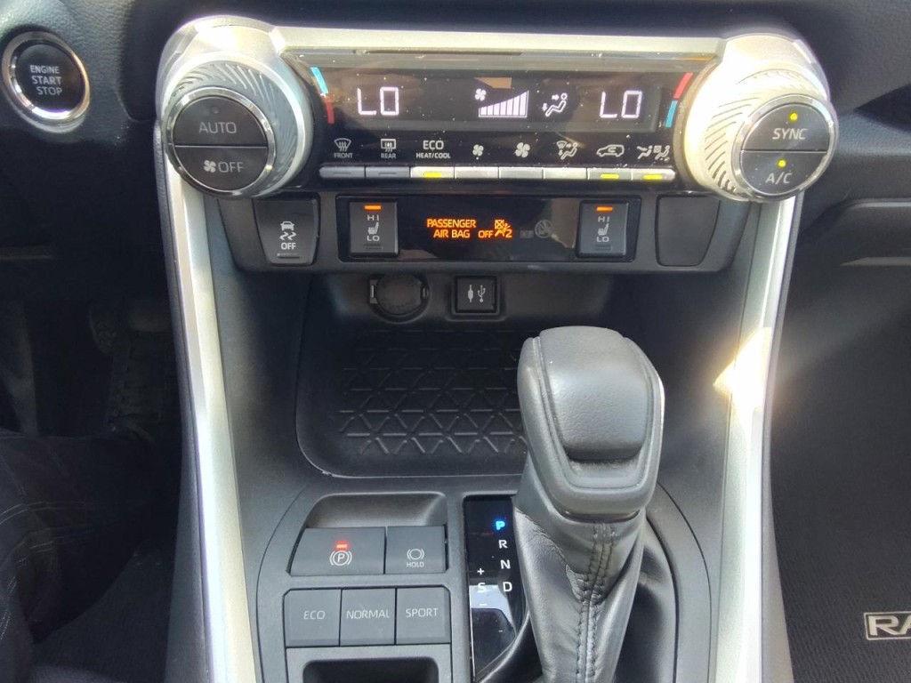 2019 Toyota Rav4 Image 21