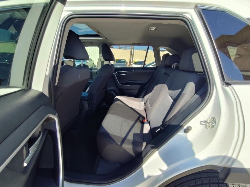 2019 Toyota Rav4 Image 28
